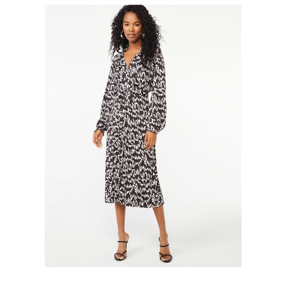 scoop Dresses & Skirts - NWT Scoop midi dress belted black and white long sleeve polyester 4 6 women’s